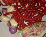 Foto langkah ke 1 dari resep Ayam goreng sambal cabe merah pedas manis.