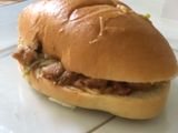 Sándwich de pollo ranchero