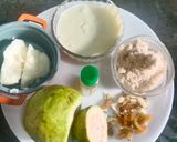 A picture of step 1 of Jamfal halwa.