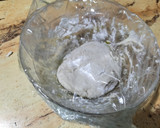 Foto del paso 4 de la receta: Coca de San Juan con albaricoques y almendras