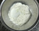 Hình bước làm 1 của món Bánh rán trà xanh nhưng không xanh