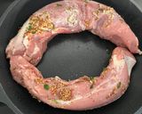 Foto del paso 2 de la receta Solomillo de cerdo asado envuelto en bacon y hojaldre