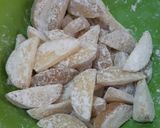 Foto langkah ke 2 dari resep Potato Wedges.
