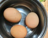รูปขั้นตอนการทำที่ 1 ของ EGG WITH TAMARIND SAUCE | ไข่ลูกเขย