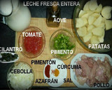 Foto del paso 1 de la receta: Pollo con patatas y leche