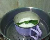 Foto langkah ke 2 dari resep Kue Putu dengan Cetakan.
