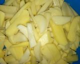 A picture of step 1 of Home made chips.