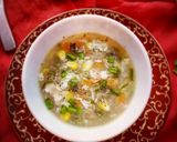 চিলি গার্লিক চিকেন স্যুইটকর্ণ স্যুপ(chilli garlic chicken sweetcorn soup recipe in Bengali) রেসিপির ধাপ 8 ছবি