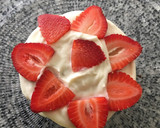 Foto del paso 15 de la receta: Pastel de chocolate con crema y frutillas