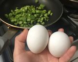 Foto del paso 2 de la receta: Nopales con huevos saludables (1 persona)