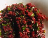 A picture of step 1 of Beetroot spinach omelette (kids special).