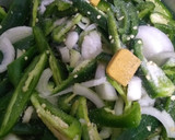 Foto del paso 2 de la receta: Rajas de chile jalapeño especial para el relleno de tamales