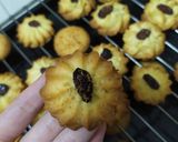Hình bước làm 6 của món Coconut cookies (bánh quy dừa)