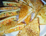 A picture of step 8 of Mayo sandwiches.