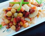 A picture of step 5 of Rajma imli dipping chat.
