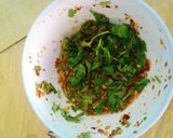 รูปขั้นตอนการทำที่ 2 ของ ยำไก่ทอด