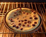 Hình bước làm 6 của món Bánh Cherry - Clafoutis aux Cerises