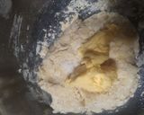 Foto langkah ke 2 dari resep Sausage Bread.