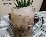 Foto langkah ke 3 dari resep Es Cincau Milo Tropis.