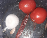 Foto del paso 1 de la receta: Huevo en salsa de tomate fácil y rápido