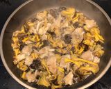 Foto del paso 3 de la receta: Rico revuelto de cantarelus muy rápidas y resultonas