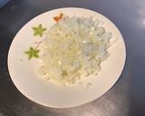 Une image de l'étape 2 de Sauce tomate à l'ail, oignon, herbes aromatiques et vin rouge.