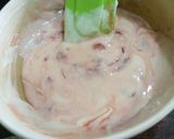 A picture of step 4 of Watermelon jam ice cream.