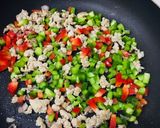 Hình bước làm 3 của món Trứng chiên thập cẩm 🍳