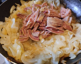 Foto del paso 4 de la receta: Arepa🫓con🧀🍯chori-queso🥯🥓🧅
