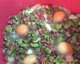 Foto del paso 5 de la receta Habitas con jamón, patata y huevo