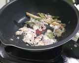 Foto langkah ke 3 dari resep Ikan asap dan tahu kuah santan.