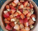 Hình bước làm 2 của món Bánh dâu Tây lạnh (nướng nckd)🍓🍰🍯