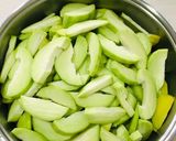 Foto langkah ke 1 dari resep Asinan mangga.
