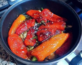 Foto del paso 3 de la receta: Pimientos rojos confitados con ajos y estragón