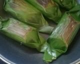 Foto langkah ke 5 dari resep Lemper abon bakar.