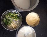 गुजराती खट्टी मीठी कढ़ी(Gujarati Khatti Meethi Kadhi Recipe In Hindi) रेसिपी चरण 1 फोटो