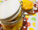 Foto del paso 3 de la receta: Chá de Naranja, Limón, Pimienta Negra, miel, Jengibre, Cúrcuma !