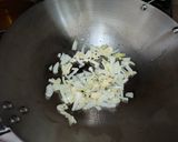 Foto langkah ke 2 dari resep Tumis Brokoli Jagung Manis.