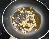 Foto del paso 2 de la receta: Ensalada Campera con Crujiente de Ajo y Jamón Ibérico