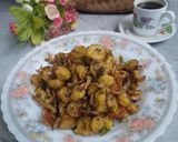 Foto langkah ke 8 dari resep Sambal Teri Pisang Muda.