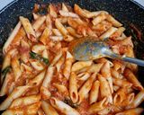 A picture of step 5 of Arrabiata pasta.