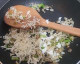 Foto langkah ke 6 dari resep Nasi Goreng Keju Simpel.