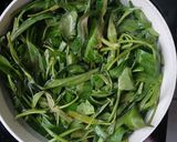 Foto langkah ke 2 dari resep Plecing kangkung.