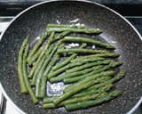 Foto del paso 4 de la receta: Revuelto de espárragos trigueros