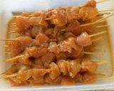 Foto del paso 5 de la receta: Brochetas de pollo honey siracha