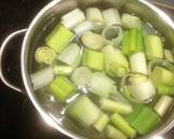 Foto del paso 2 de la receta Sopa verde de col Pack choi con puerros