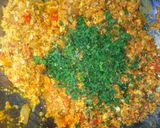 A picture of step 4 of Khageena (Spicy scrambled eggs).