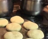 Foto del paso 1 de la receta: Pan árabe relleno de ensalada de surimi