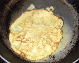 A picture of step 2 of Apple crêpes🥠🍎.