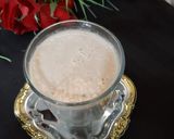 A picture of step 3 of Chikoo shake.